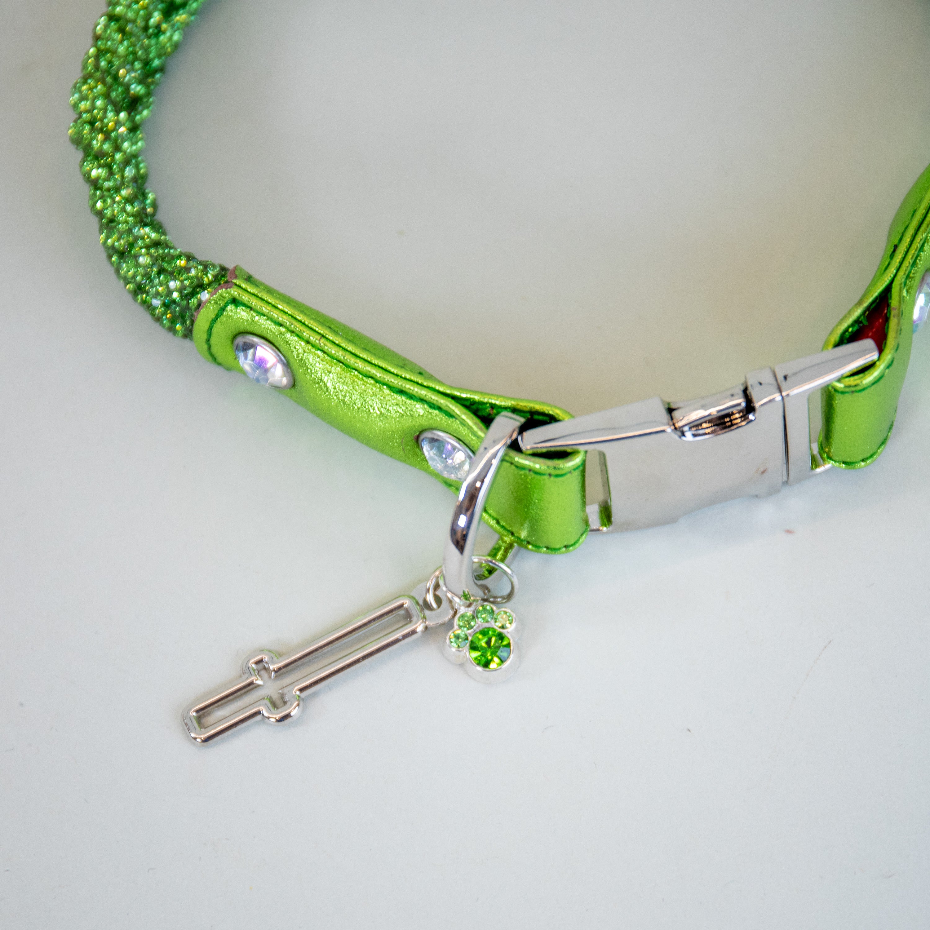 Ultraviolet Crystal Collars