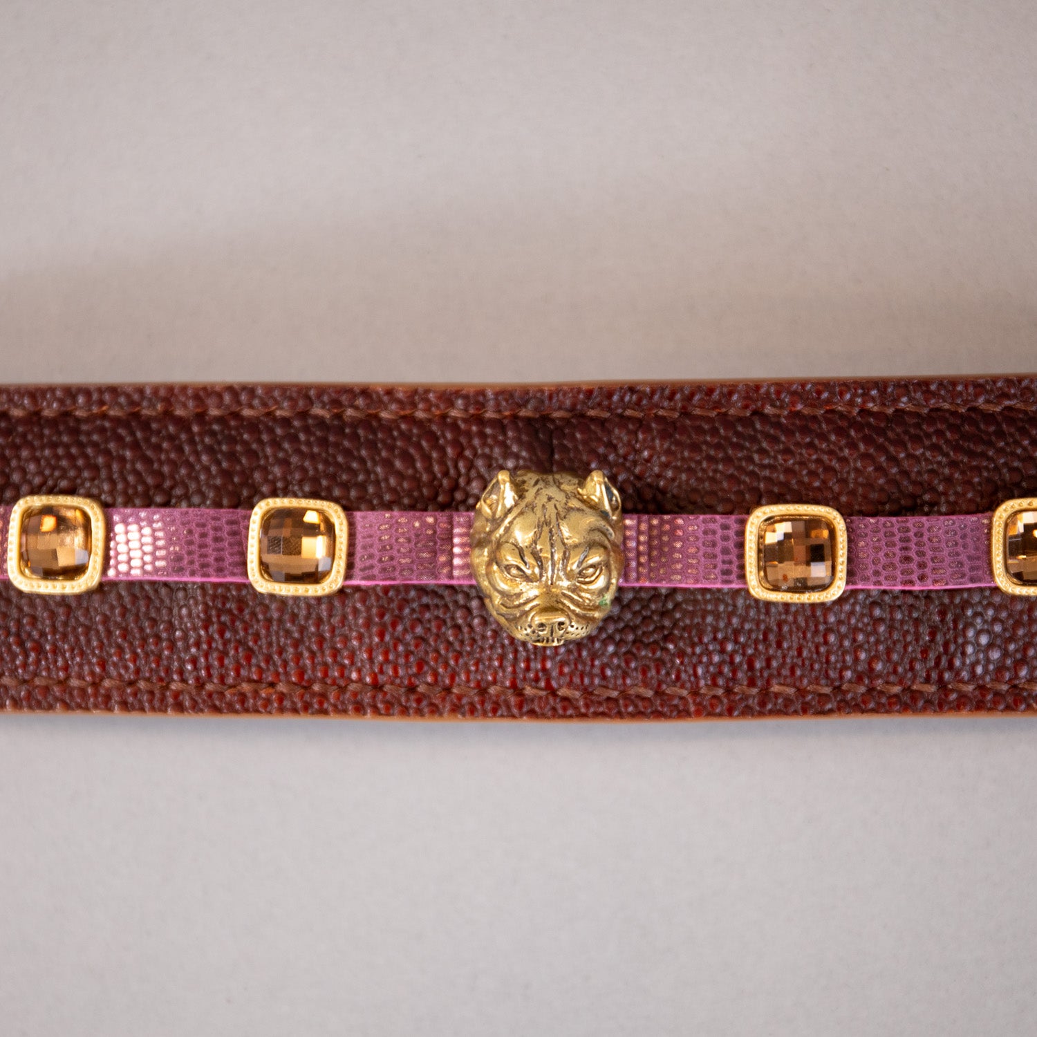 Ageon Collar