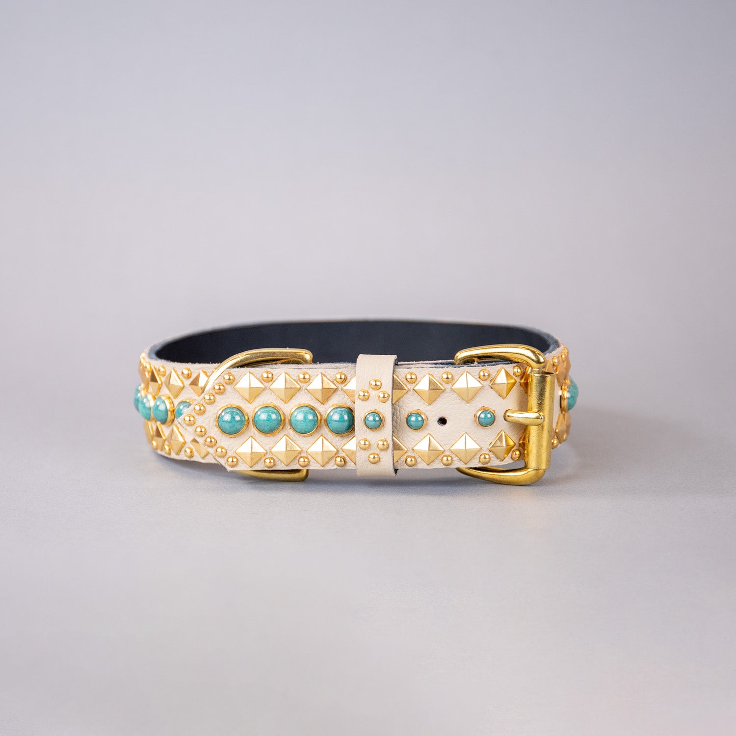 The Sphinx Collar