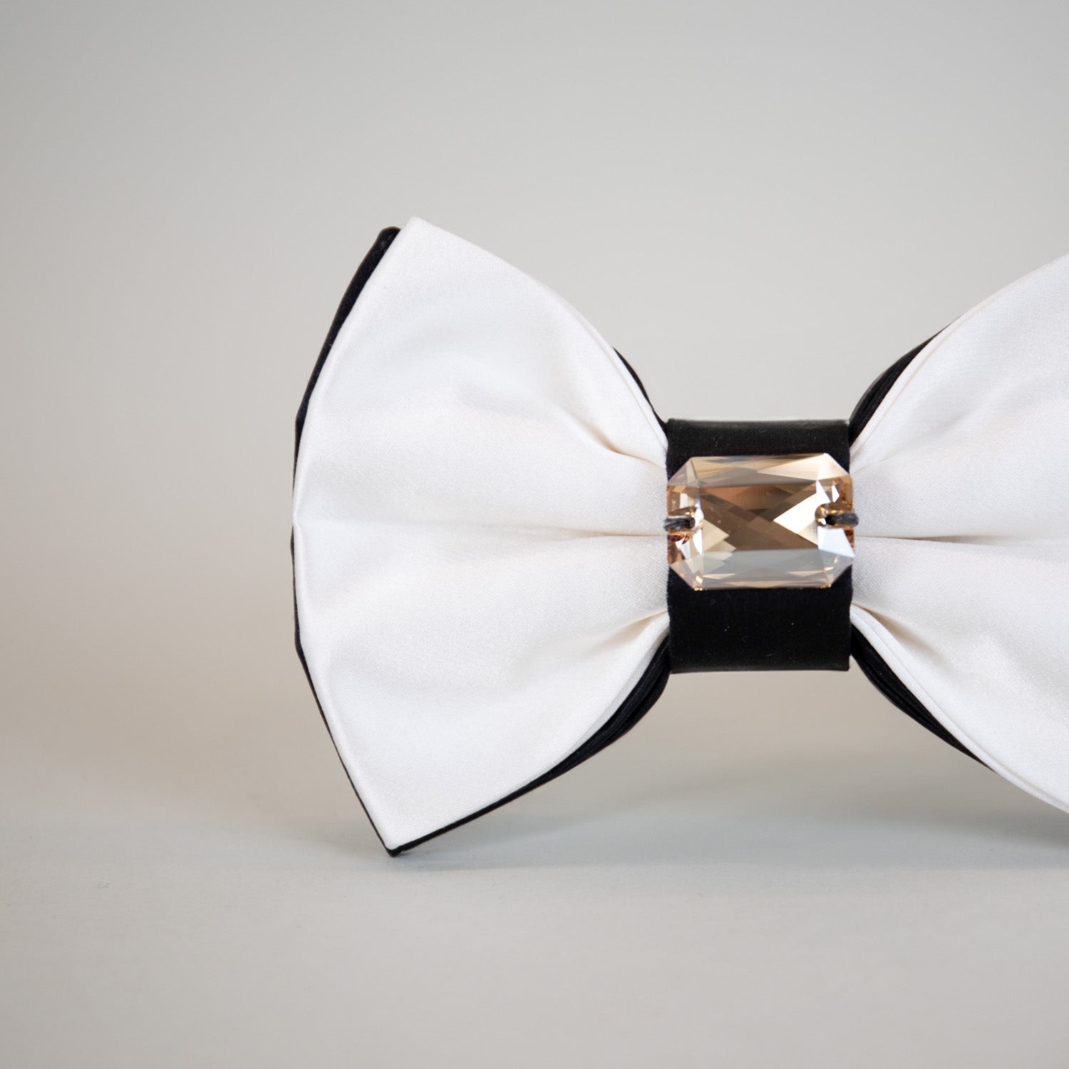 Ebony & Ivory Reversible Bow