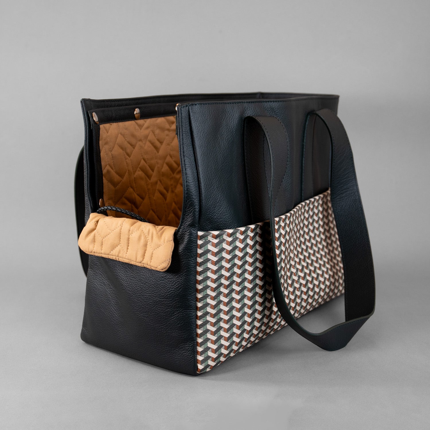 The Pelle Frau Carrier