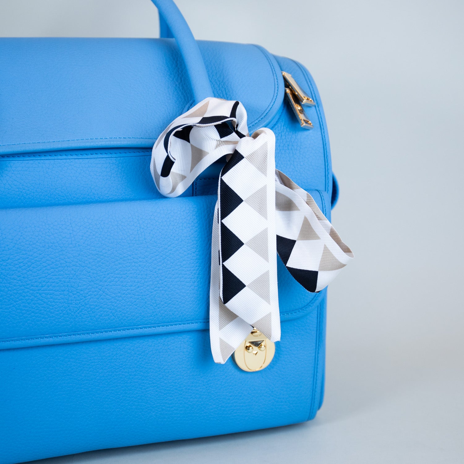 Oscar de la Renta™ Silk Twilly