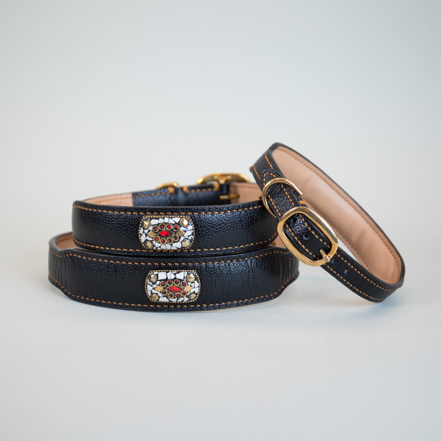 Canator Howlite Collar