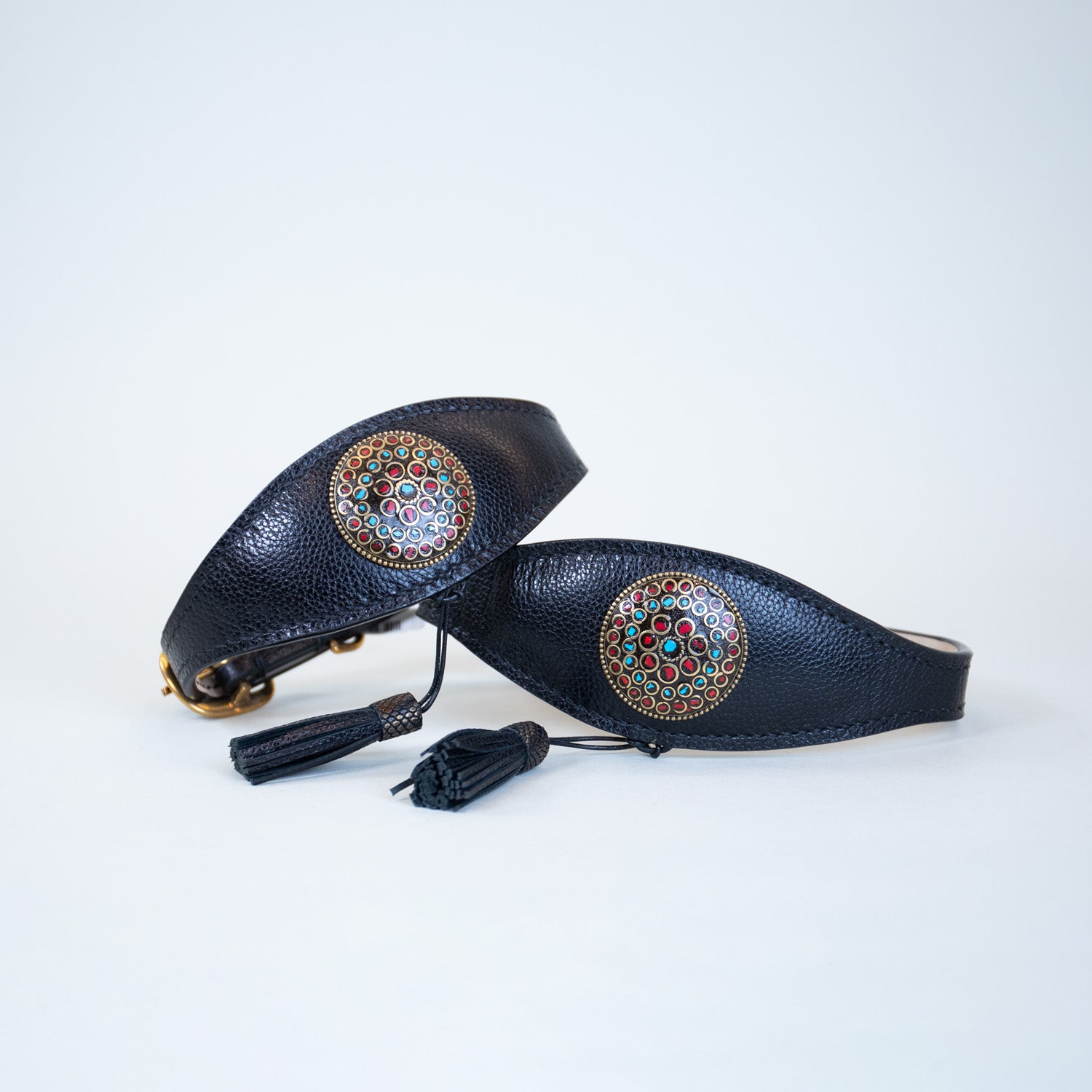 Desplante Stone Collar