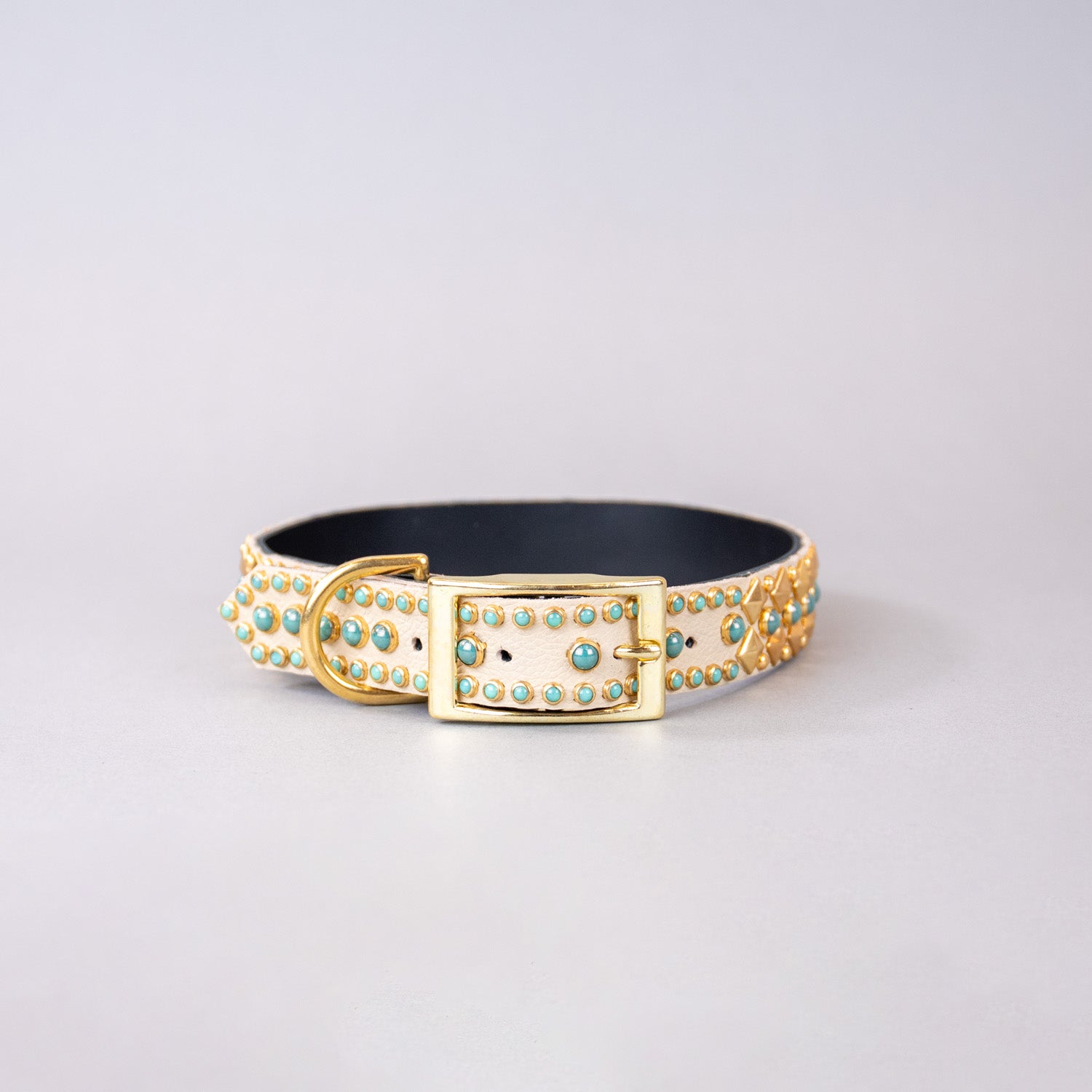 The Sphinx Collar