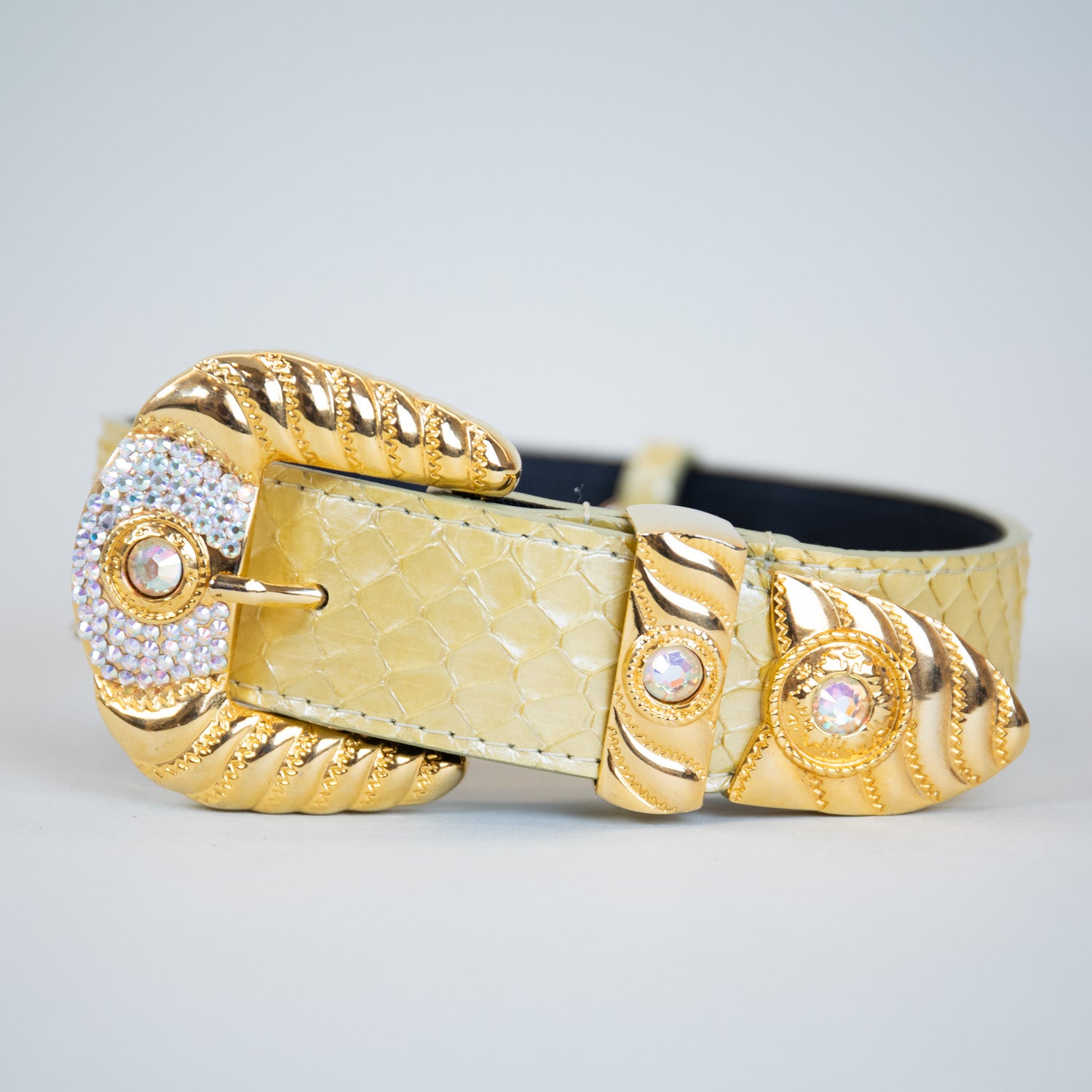 Pearly Dunes Collars