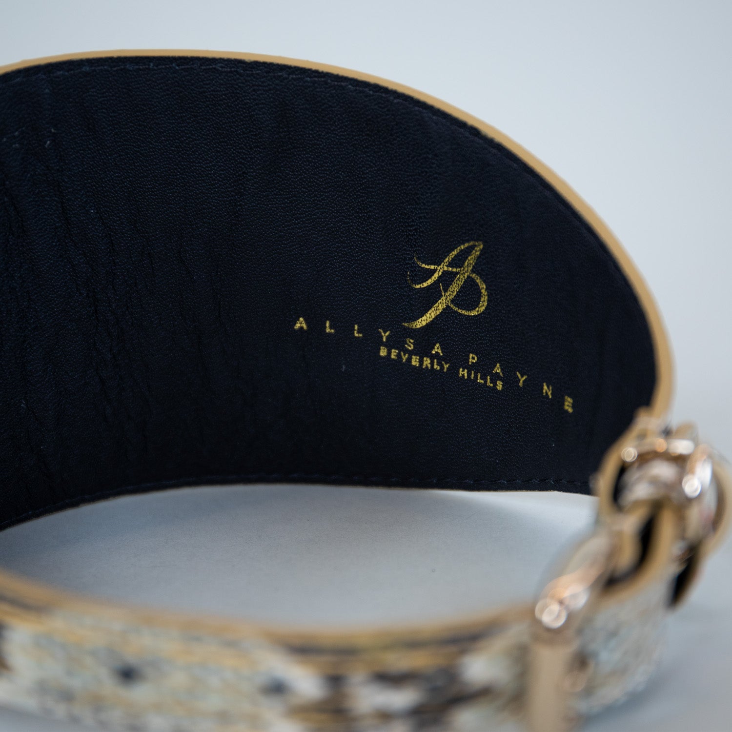 Scottsdale Collars