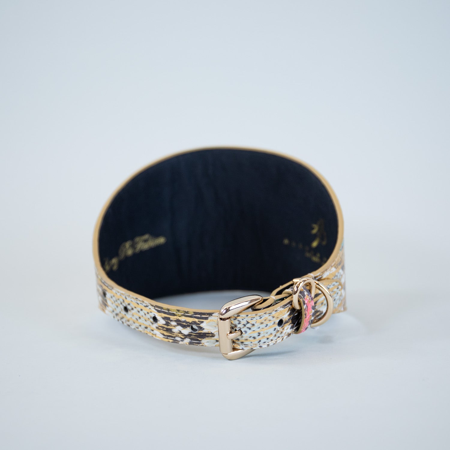 Scottsdale Collars
