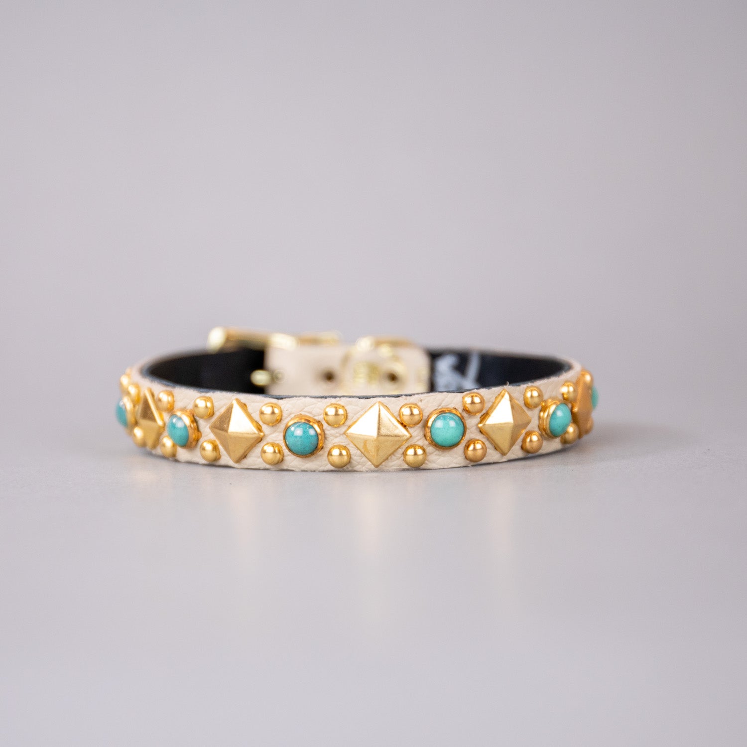 The Sphinx Collar
