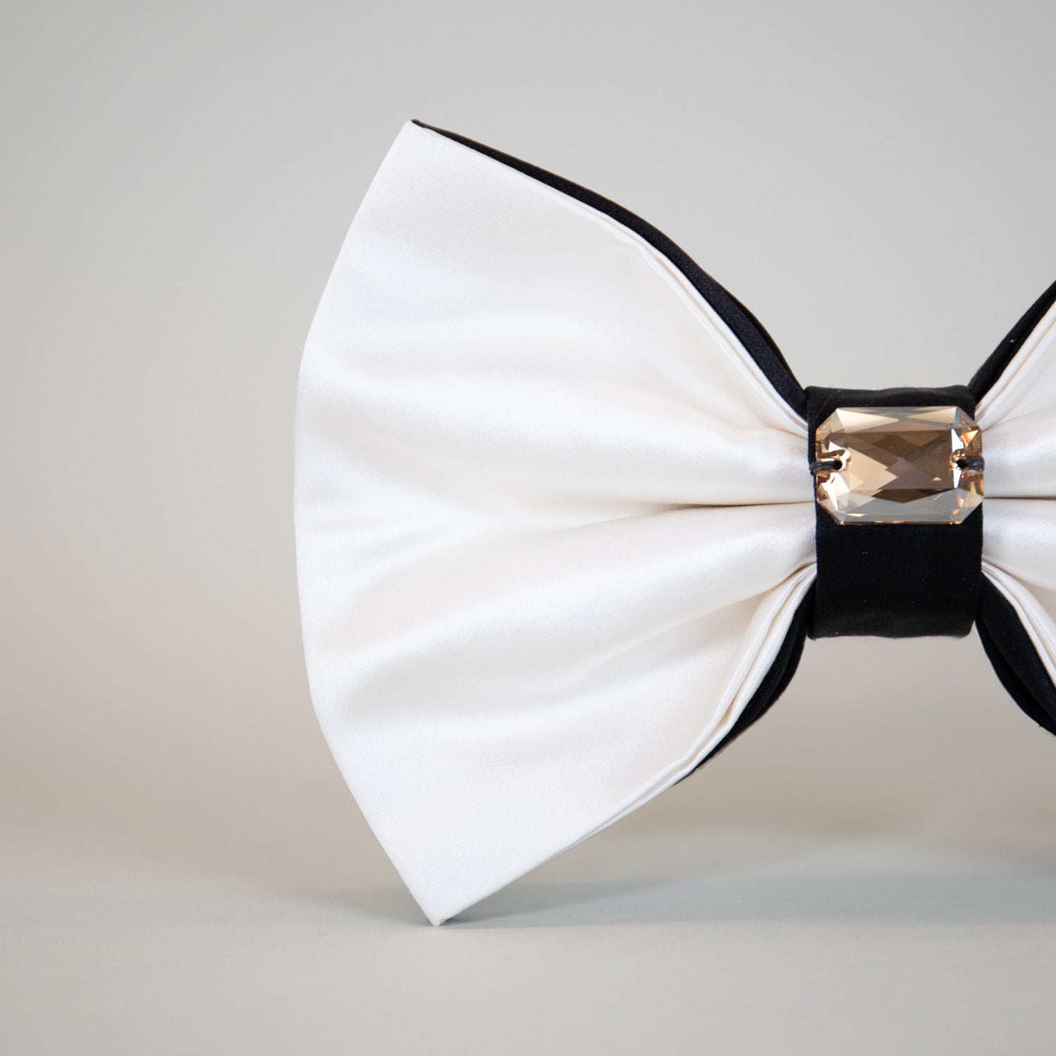 Ebony & Ivory Reversible Bow