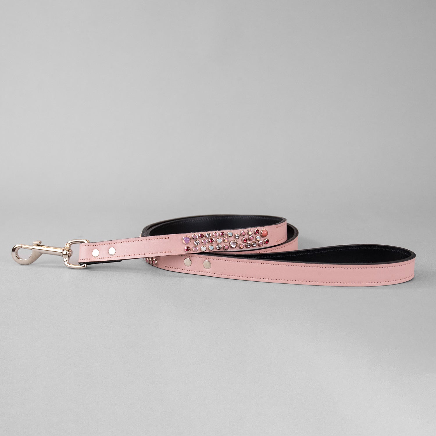 Wonders of the World Leashes