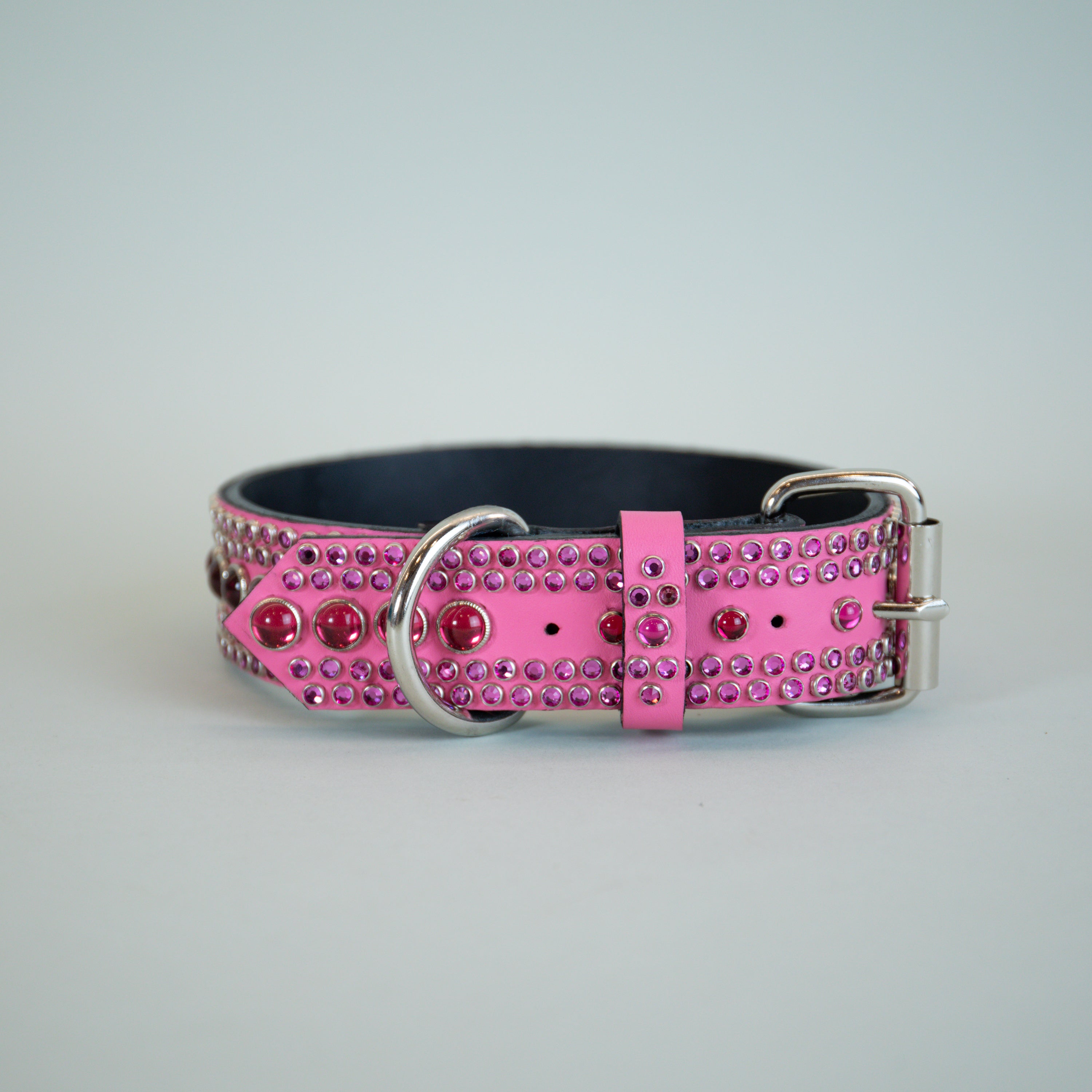 Burning Magnolia Collar