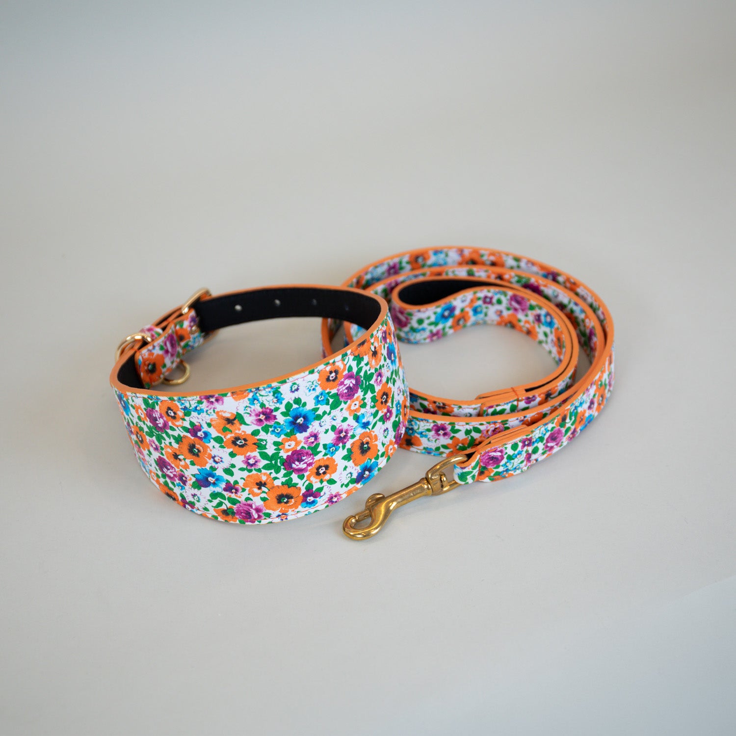 Playful Poppy Leashes