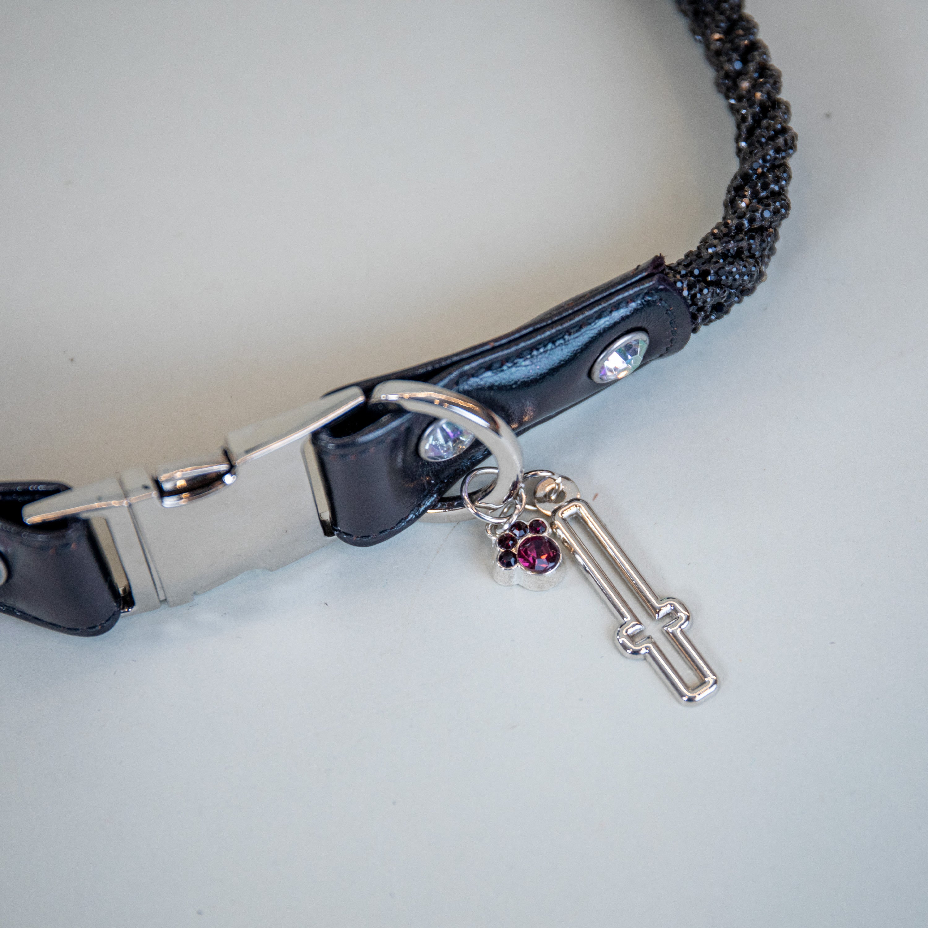 Ultraviolet Crystal Collars