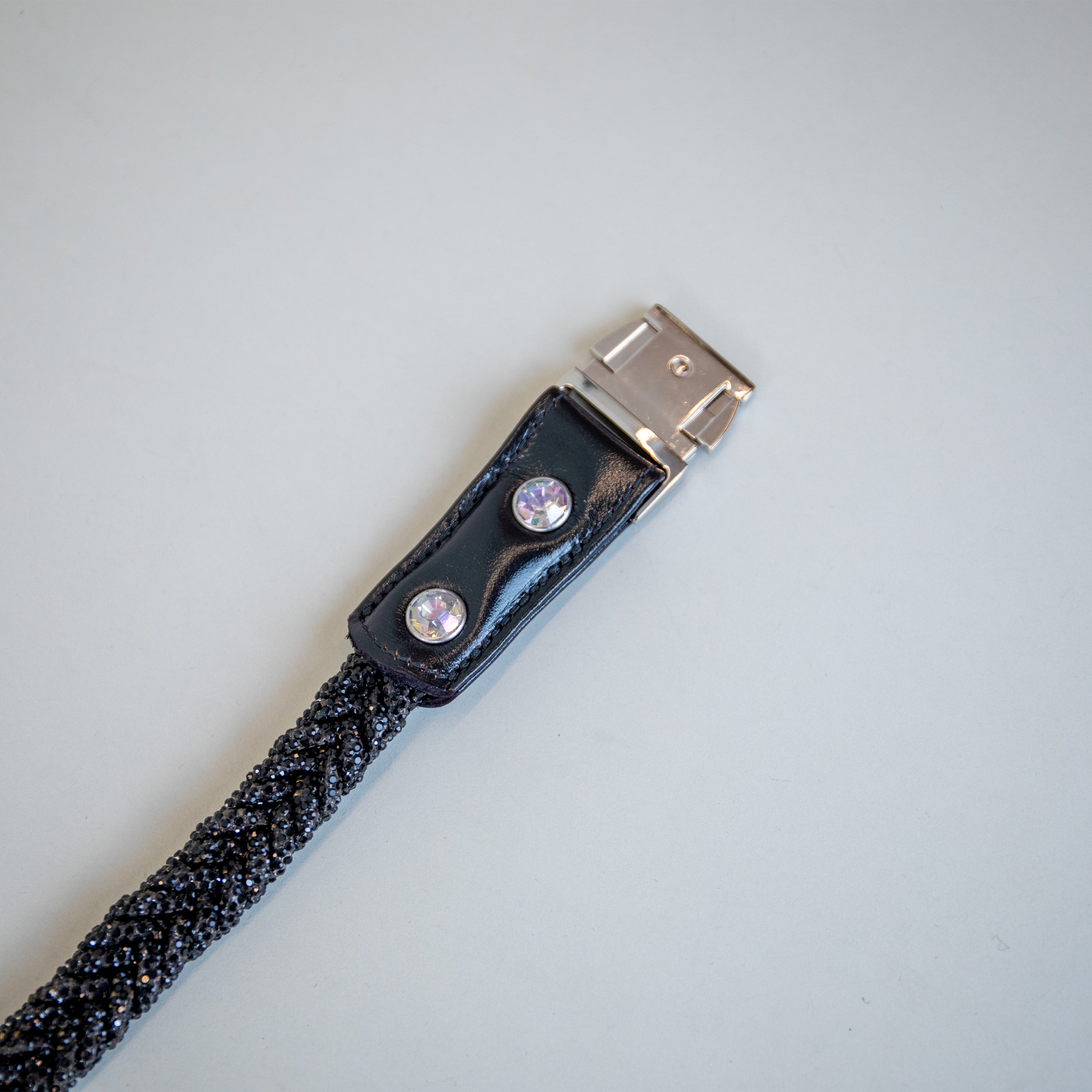 Ultraviolet Crystal Collars