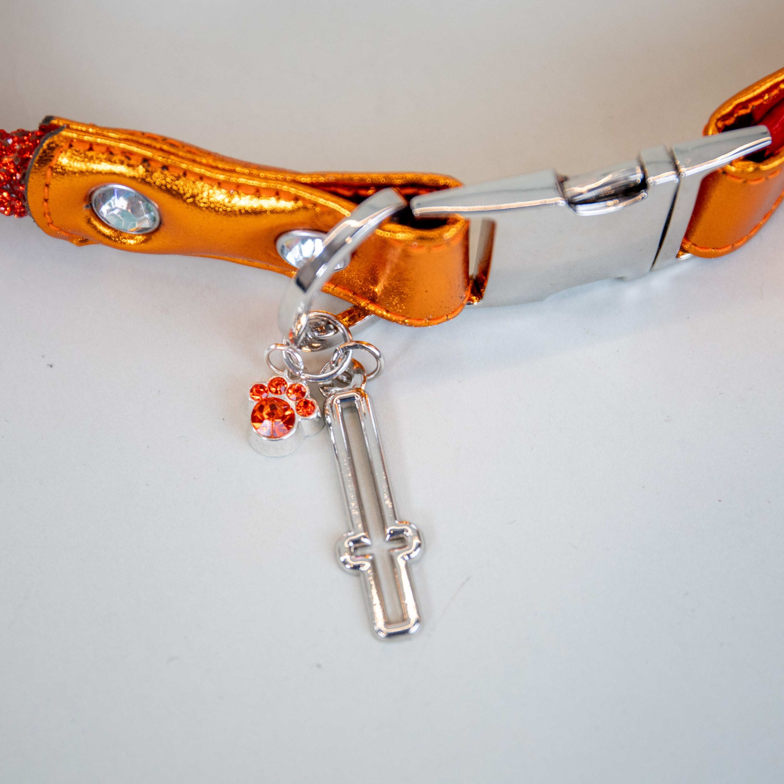 Ultraviolet Crystal Collars