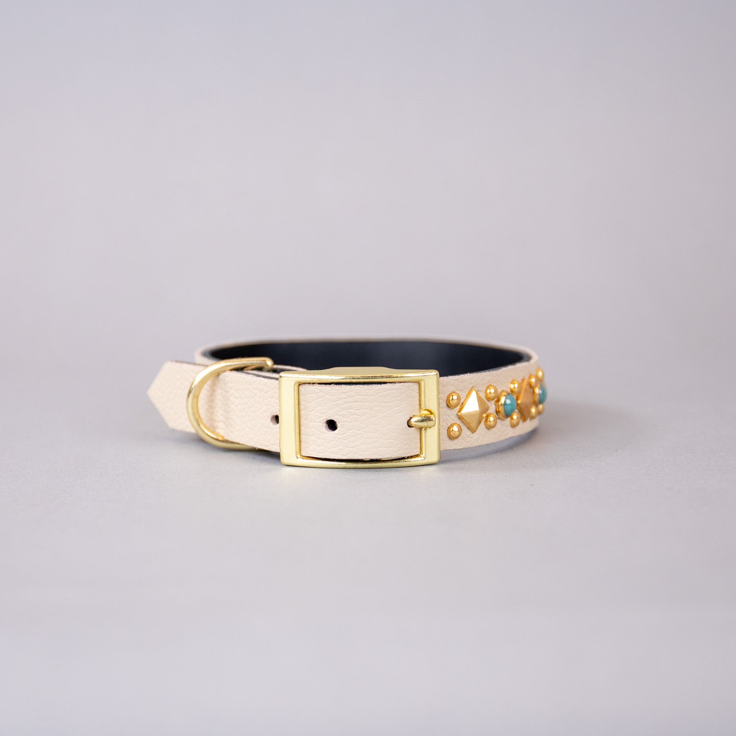 The Sphinx Collar