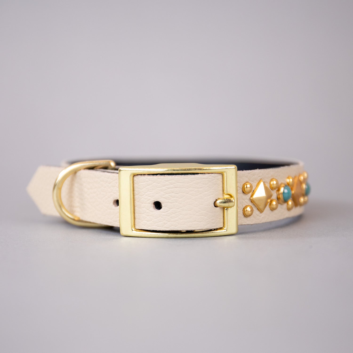 The Sphinx Collar