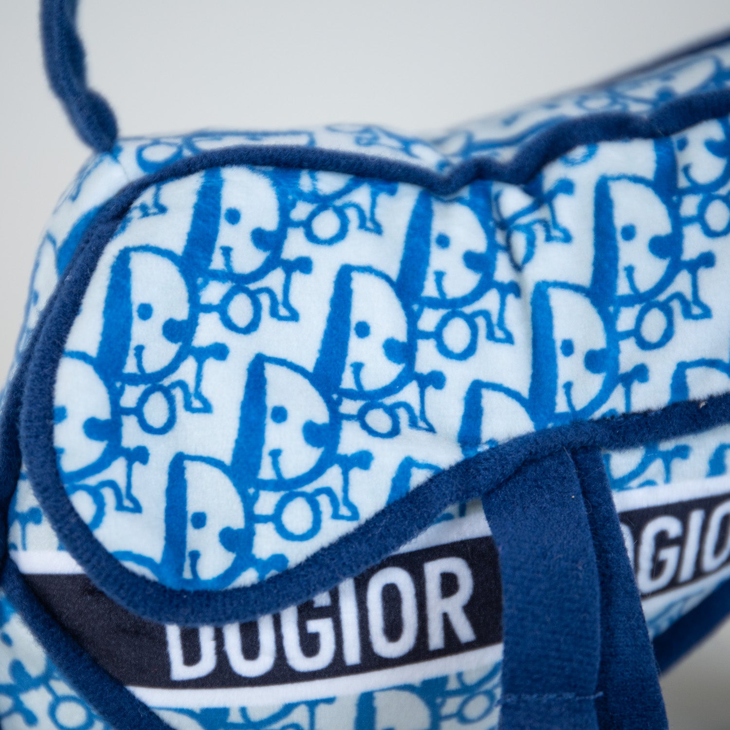 Doggior Saddle Bag Toy
