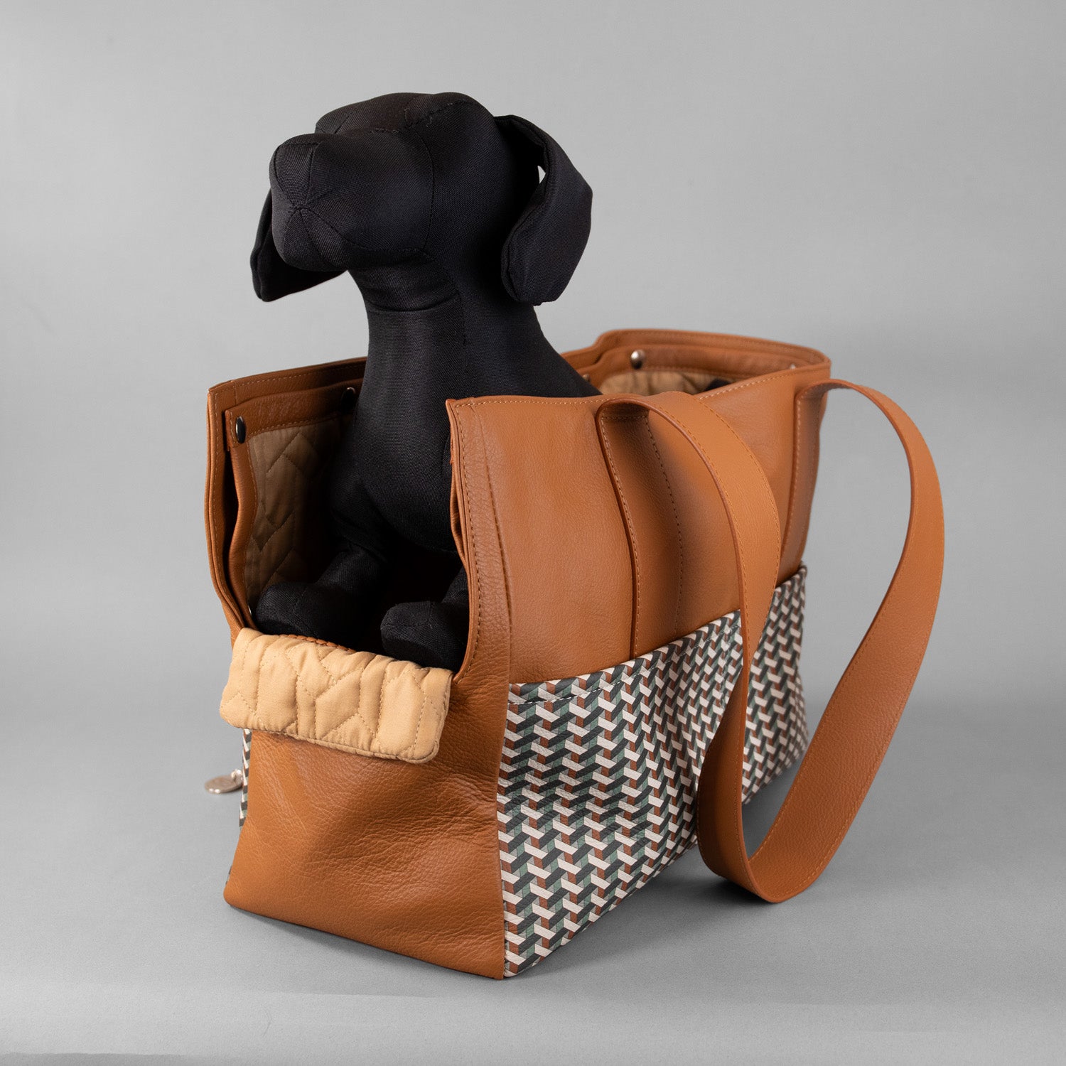 The Pelle Frau Carrier