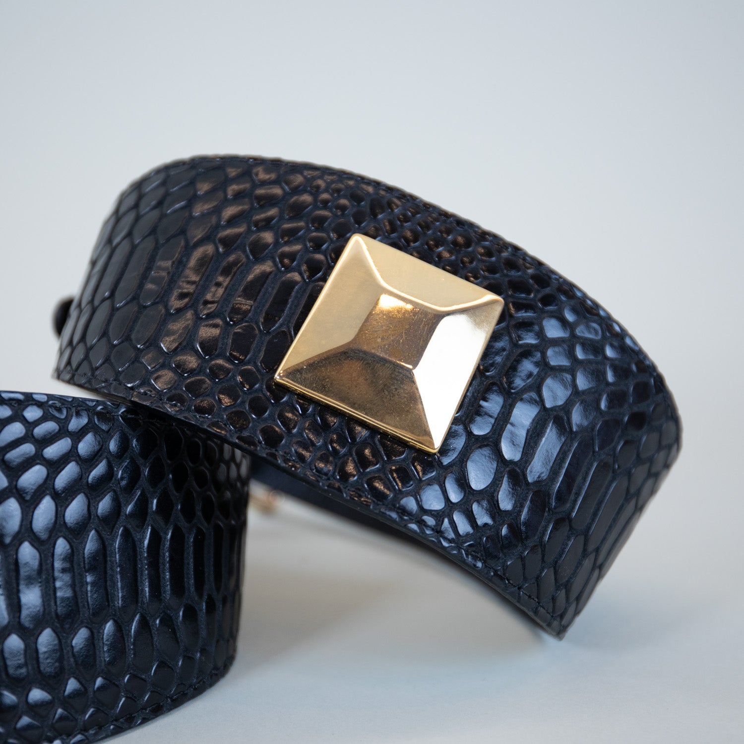 Embossed Obsidian Collar