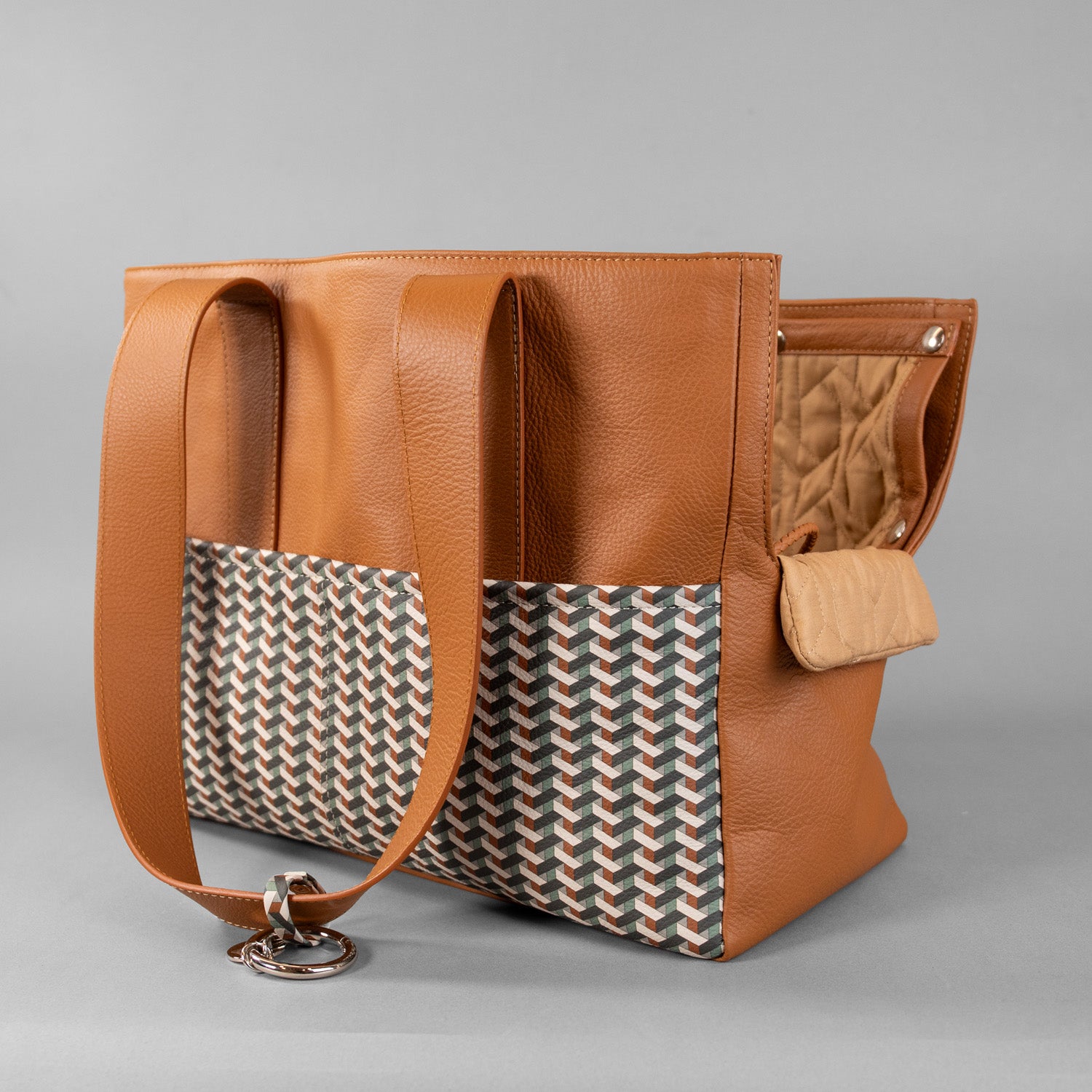 The Pelle Frau Carrier