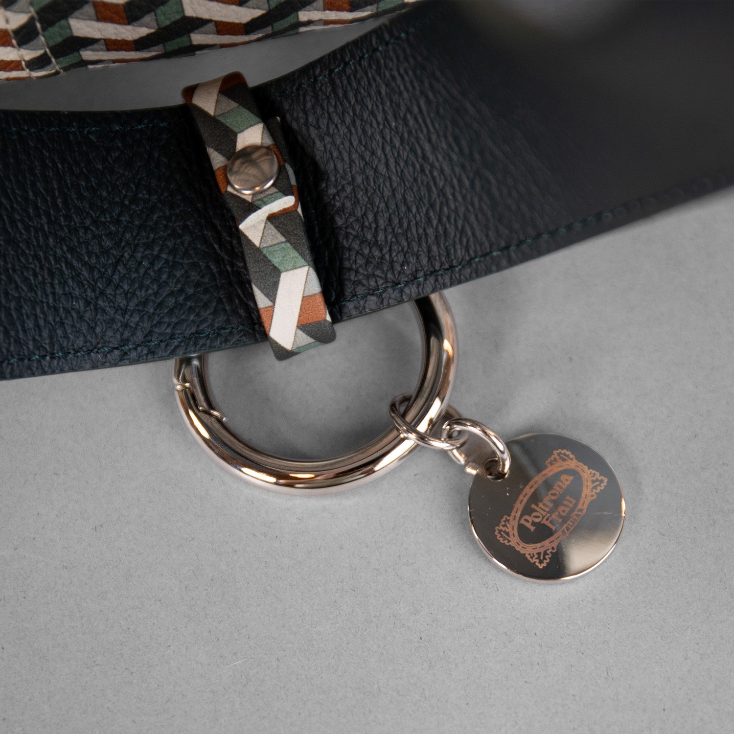 The Pelle Frau Carrier