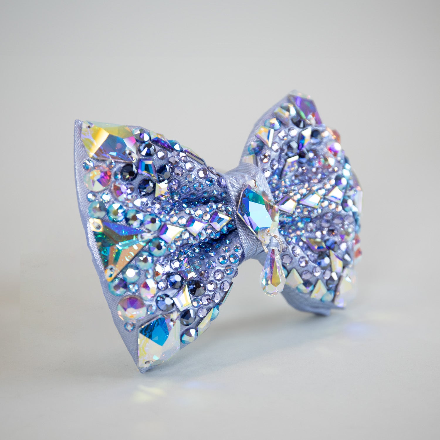 Gizmo Diamond-Drop Bow