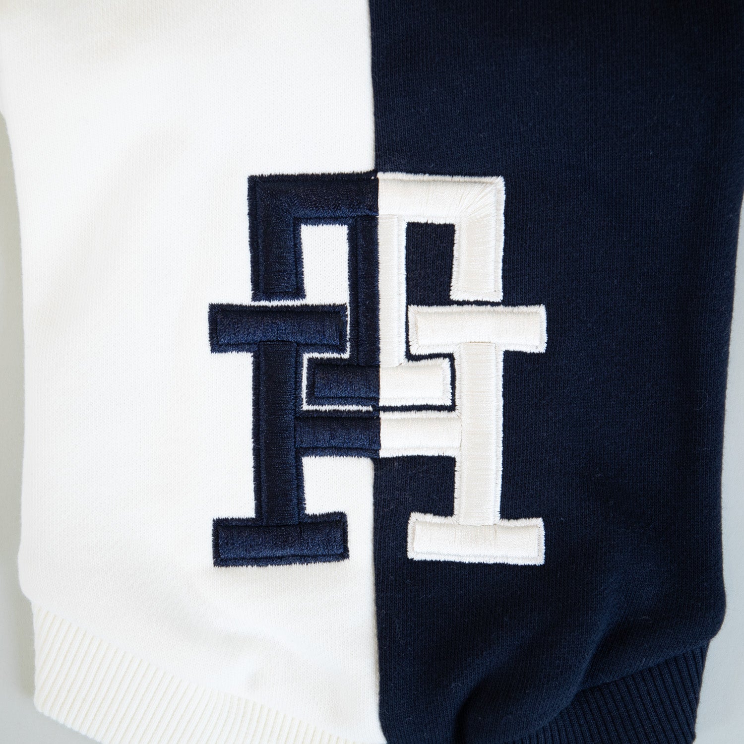 Tommy Hilfiger Color-Block Crew